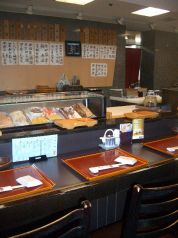 鮨処 写楽 大阪北第二店の雰囲気2