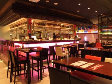 デイゴ DEIGO 霞が関店 沖縄ダイニングの雰囲気1