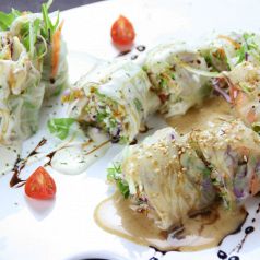 料理メニュー写真 海鮮生春巻き/クリームチーズの生春巻き