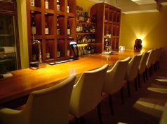 バーアンドキュイジーヌ BAR&CUISINE 四方山の雰囲気1