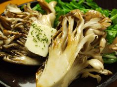 料理メニュー写真 幻!マイナスイオンを含んだ【美郷まいたけ】バターステーキ・天ぷら・ホイル焼き