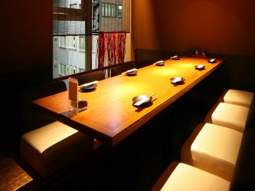 侍 ダイニング DINING 本店の雰囲気1