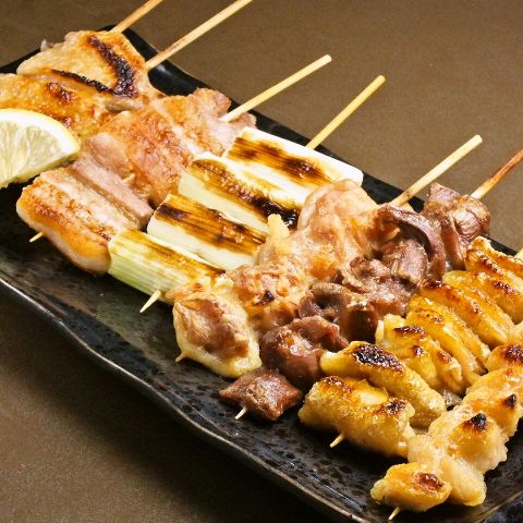 コスパ高い飲み会なら、やっぱり旨い焼き鳥にビールでしょ!田町でおすすめのお店3選
