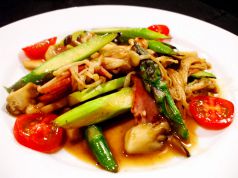 料理メニュー写真 アスパラ茸炒め