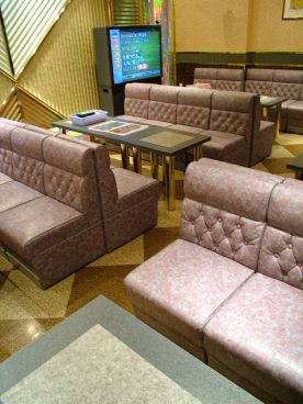 カラオケスペース きんこん館 プラス店の雰囲気1