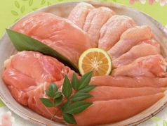料理メニュー写真 【炭火串焼き】★鶏肉は柔らかくジューシーな北海道産桜姫を使用