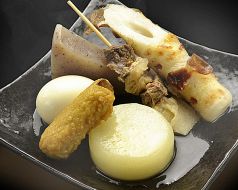 料理メニュー写真 たまご/こんにゃく/ちくわ/薩摩揚げ/つくね/すじ串/大根/がんも/はんぺん