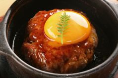 料理メニュー写真&nbsp;軟骨入り鉄板月見つくね・軟骨入り鉄板山葵醤油つくね・軟骨入り鉄板チーズつくね