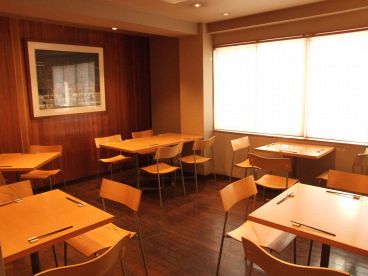 希須林 小澤の雰囲気メイン