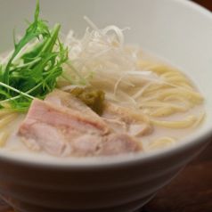 料理メニュー写真 特製 鶏塩ラーメン