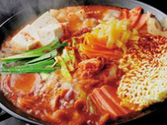 料理メニュー写真 ブデチゲ 3~4人前