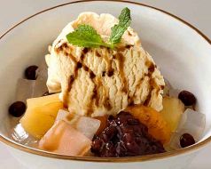 料理メニュー写真 クリームあんみつ