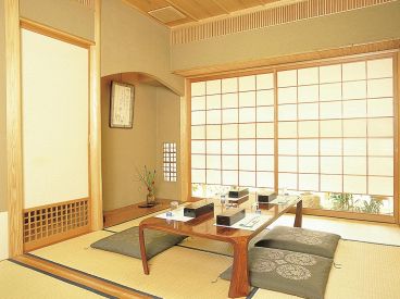 味処 いづみの雰囲気1