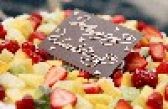 ウェディングケーキのご注文承ります