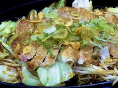 料理メニュー写真 美濃豚のニンニク醤油鉄板焼き