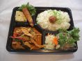 鶏のマイルドカレー弁当☆　￥８５０