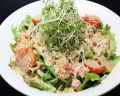 料理メニュー写真&nbsp;地場豆腐と雑魚の胡麻サラダ