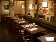 落ち着いた店内