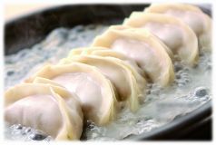 料理メニュー写真 焼餃子