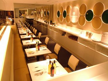 フィッシュ オイスターバー FISH&OYSTER BAR シブヤ西武店の雰囲気1