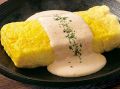 チーズと山芋とろろの厚焼き玉子　明太マヨ
