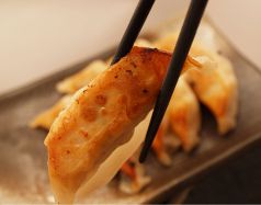 料理メニュー写真&nbsp;八剣伝ギョーザ