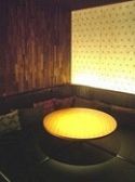 カップル専用のソファー席です。