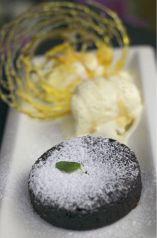 料理メニュー写真&nbsp;フォンダンショコラ