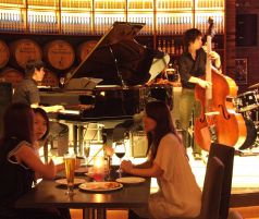 トウキョウメインダイニング TOKYOMAINDINING 渋谷公園通りの雰囲気1