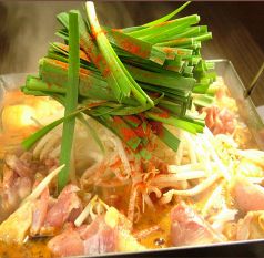 料理メニュー写真&nbsp;地鶏 鉄板鍋…コッチュジャンベースのチリトリ鍋