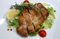 料理メニュー写真&nbsp;若鶏のドイツ岩塩と3種のペッパー焼き