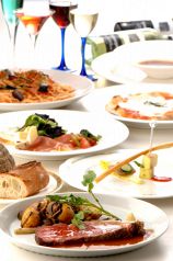 料理メニュー写真&nbsp;お料理はブッフェ または 皿盛り5品よりお選びください。