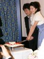 ウェディングや誕生日・記念日にケーキを