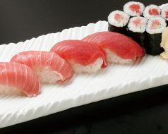料理メニュー写真&nbsp;まぐろ寿司盛りあわせ