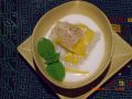 料理メニュー写真&nbsp;温かいor冷たいタピオカのココナッツミルクかけ／温かいお団子のココナッツミルクかけ