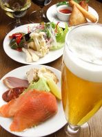 タパス3皿と1DRINK1000円