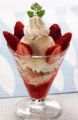 料理メニュー写真&nbsp;イチゴいっぱいパフェ