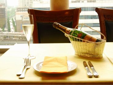 イタリア料理 ダ ペッピーノ マロニエゲートの雰囲気1