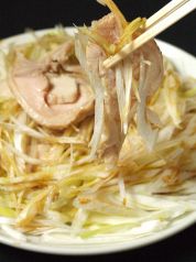 料理メニュー写真 蒸し鶏の葱醤油かけ