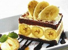 料理メニュー写真 バナナチョコカスタードサンドバニラアイス添え