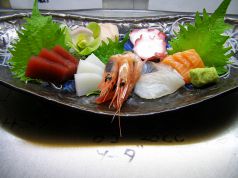 料理メニュー写真 ちょっと贅沢な刺身盛り合わせ