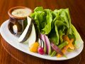 料理メニュー写真&nbsp;旬野菜とロメインレタスのバーニャ・カウダ