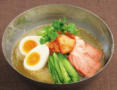 料理メニュー写真 特製冷麺