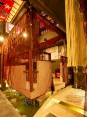 【干し台バルコニー】周囲にはイカの干し網