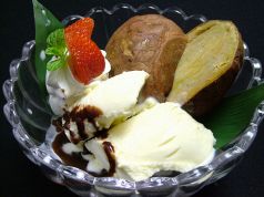 料理メニュー写真 安納焼き芋 チョコレートアイス添え