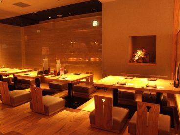 車 宮崎地鶏炭火焼 新宿店の雰囲気メイン