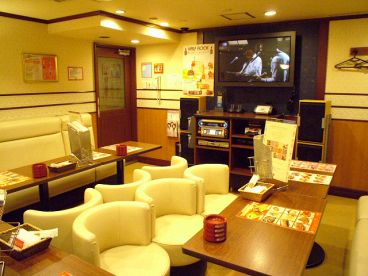 ビッグエコー BIG ECHO 神田店 カラオケの雰囲気1