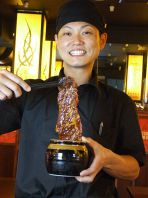 店長！元気なスタッフ達！