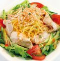 料理メニュー写真&nbsp;豚しゃぶらーめんサラダ