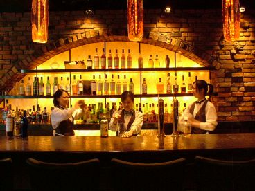 サントリーバー アバンティ SUNTORY BAR AVANTIの雰囲気1